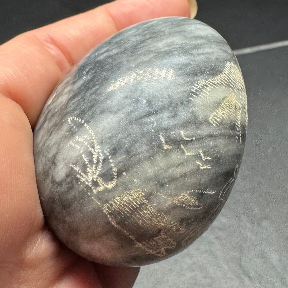 Vintage Etched Grey Marble Stone Egg Hand Carved Landscape Scene Decorative Art - Picture 3 of 9